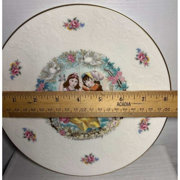 VTG 1979 Royal Doulton My Valentine Collectible Bone China Plate Made in England - Picture 5 of 8